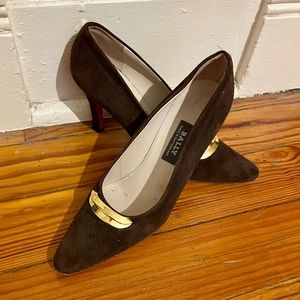 Bally Jeneffe Brown Suede Pumps With Gold Embellishments